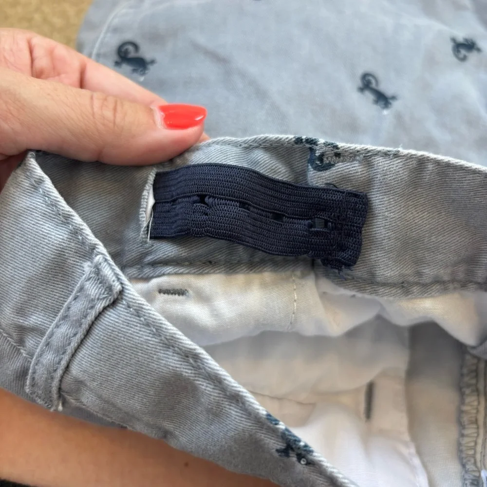 Children's Place Gray Boy's Shorts With Lizard Print Size 14